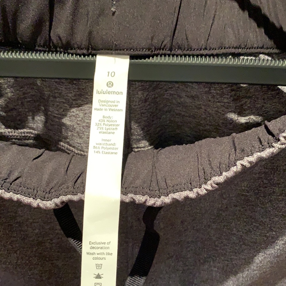 Pants - Picture 2 of 6